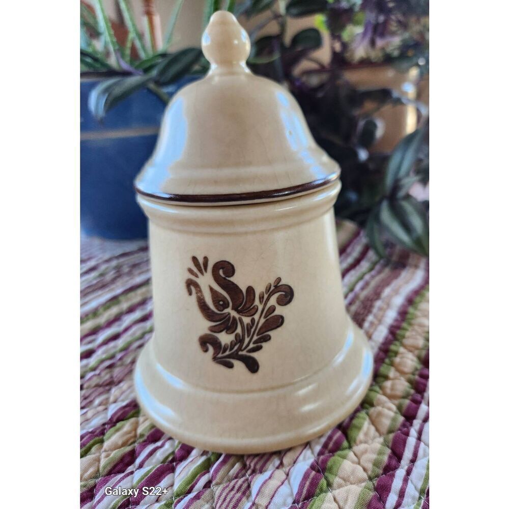 Pfaltzgraff Villiage sugar dish